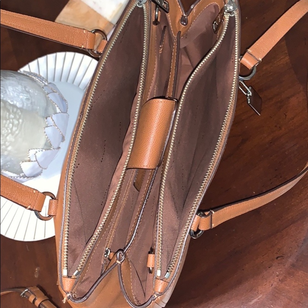 Handbag - Picture 3 of 3